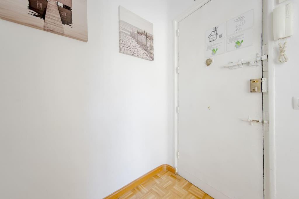 Encantador Piso En La Latina Madrid Centro/Rastro Bagian luar foto